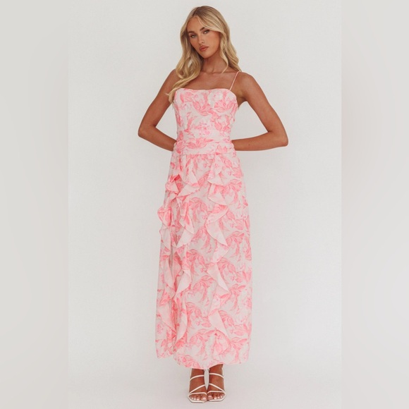 Selfie Leslie Dresses & Skirts - NWT Selfie Leslie Serif Ruffle Trim Split Maxi Dress in Pink Floral Size Medium